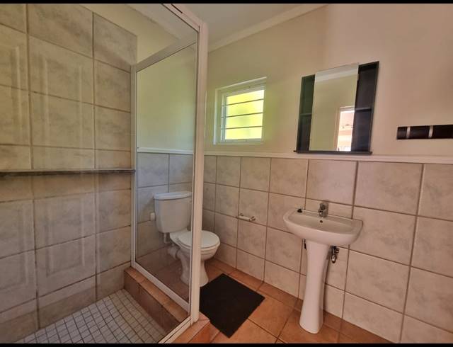 5 BEDROOM HOUSE FOR SALE IN RASLOUW